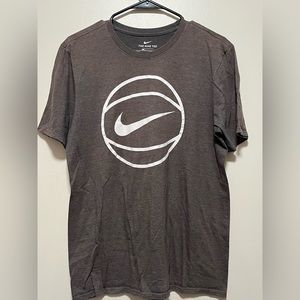 Nike T-shirt